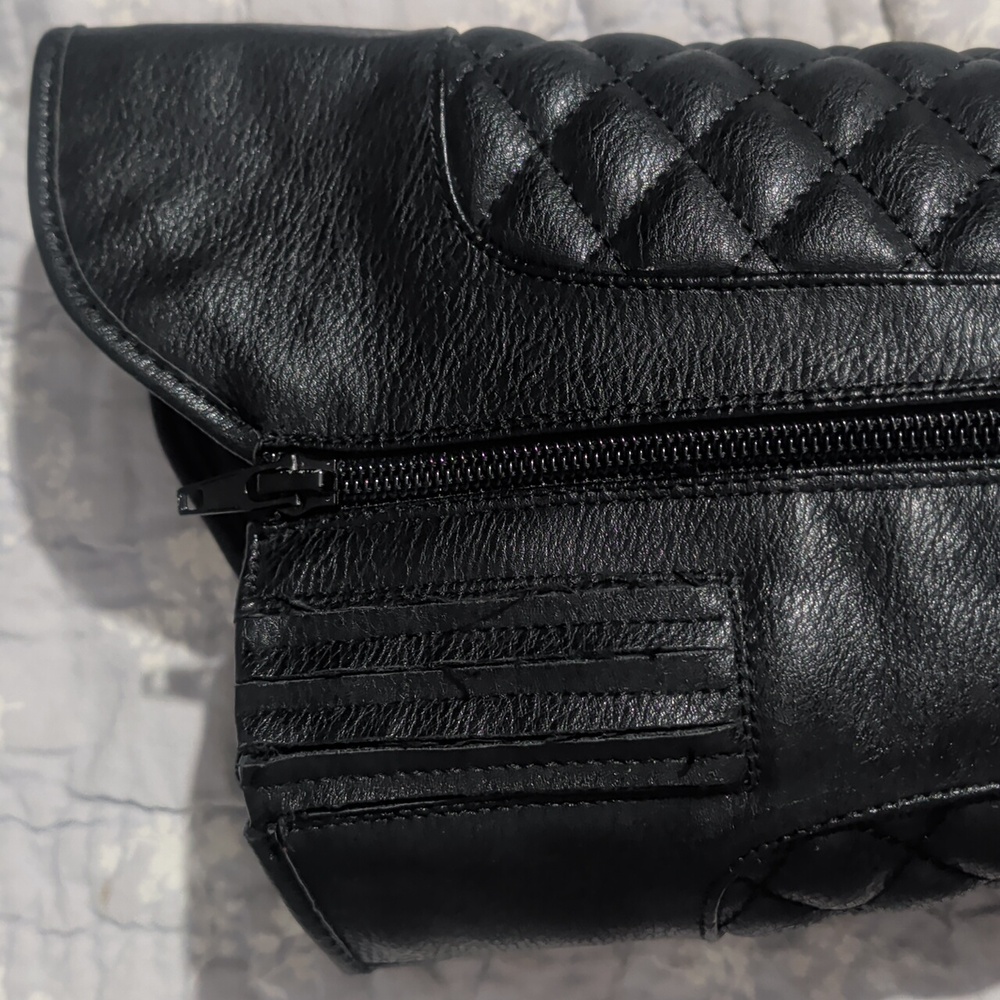 Wild Diva Lounge Quilted Knee High Platform Boots w/ Secret Pocket | Black - Picture 8 of 14